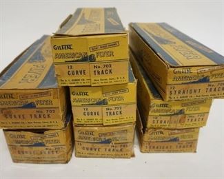 1098	LARGE LOT OF AMERICAN FLYER O GAUGE TRAIN TRACK, STRAIGHT & CURVED IN BOXES
