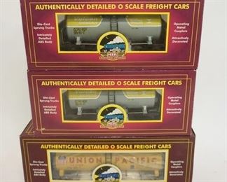 1131	MTH O GAUGE TRAIN CARS LOT OF 3 TANK CARS IN BOXES, VULCAN & UNION PACIFIC
