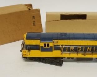 1233	LIONEL O GAUGE VIRGINIAN TRAIN ENGINE
