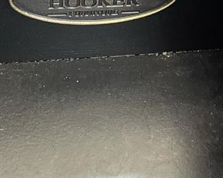 HOOKER Preston Ridge Small Side Cabinet / Table