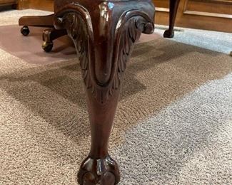 HEKMAN Chippendale Style Leather Mahogany Partner Desk