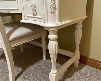 Legacy Classic Furniture Bedroom Set