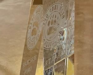 Crystal Bear Trap Open Golf Trophy	9x2.75x2in	HxWxD
