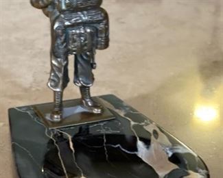 Bronze & Marble Soldier Ashtray  Trinket Dish	7.5x5x7in	HxWxD
