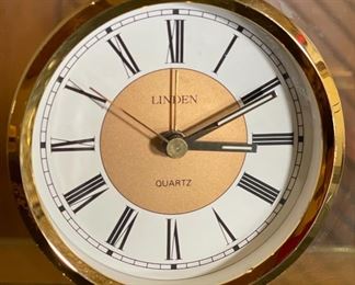 Linden Quartz Brass & Glass Desk Clock	7x7.5x1.5in	HxWxD
