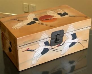 SARREID Hand Painted Leather Wrapped Box  	6x13.5x7.5in	HxWxD
