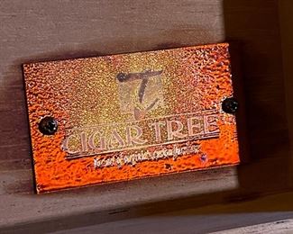 Custom Marquetry Cigar Tree humidor	6 x 13.25 x 11.25in	HxWxD
