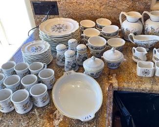 57pc Hall RAFFAELLESCO Italian Deruta Dinnerware China Set 57 pc