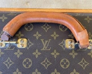 Vintage Louis Vuitton Suitcase Combo Monogram Pullman Luggage 20.5 x 25.75 x 9.25in HxWxD