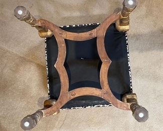 Leopard Spotted Vanity Stool 18.5 x 20.25 x 20.25in HxWxD