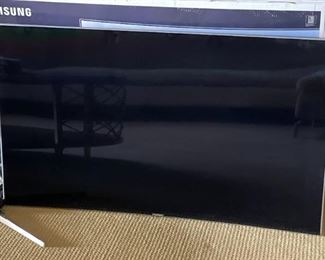 Samsung 55in 4k Curved Smart SUHD TV UN55KS9500F IN BOX 9 Series	28x48x2in	HxWxD
