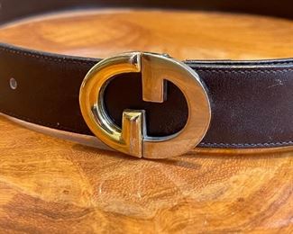 Authentic Vintage Gucci Black Belt with Chrome/ Gold monogram Buckle Size 85/34 7752	Size: 85/34	
