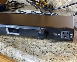 Panamax M4300-PM Home Theater Power Conditioner & Surge Protector	17“ x 9“ x 2“	
