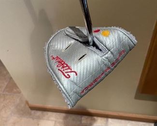 Futura Scotty Cameron classic putter 34” Headcover Total club length 34.5 inches