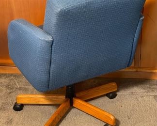 1980s vintage Office Chair #2	34 x 24 x 27in	HxWxD
