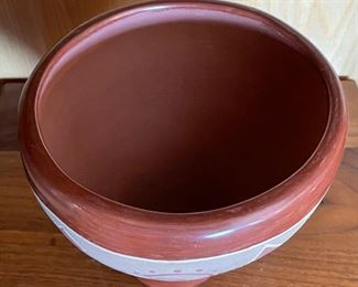 Luteria Atencio RED San Juan Pueblo Redware Pottery Native American Pot	5in H  x 6in Diameter	

