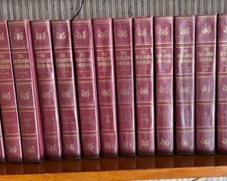 39 The Encyclopedia Americana Books		
