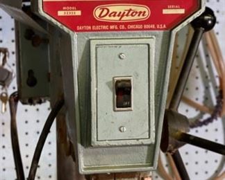 Dayton 3Z325 15in 5-Speed Drill Press	70x15x22	HxWxD
