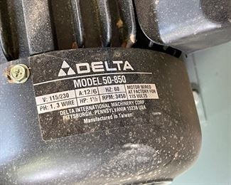 Delta Dust Collector 50-850	84x30x33in	HxWxD
