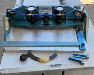 Reliable Cutting Tools Panel Crafter 609 24in Cope,Rail, Arch Jig Panelcrafter	8x28x13in	HxWxD

