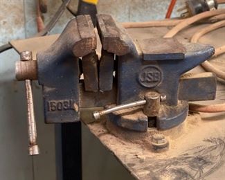 JSB 1503 Bench Vise	5. 5 x 4. 5 x 10in Jaws 3 inches	HxWxD
