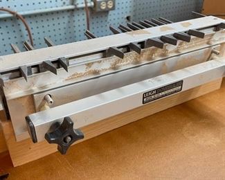 Leigh TD 515 Dovetail Jig	6.5 x 16 x 8in	HxWxD
