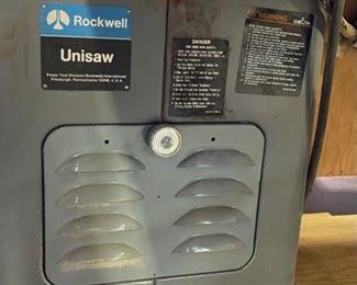 Rockwell Unisaw Unifeeder	Built-in 65x30x31in Buyer Removal	HxWxD
