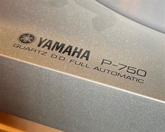 Yamaha P-750 Vintage Turntable	5 x 17 x 15in	HxWxD
