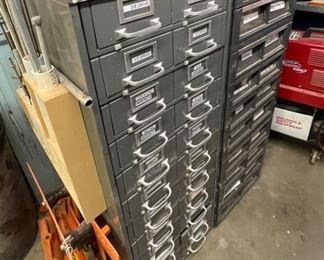 2pc Vintage Metal Garage Machinist Drawers Cabinet	52.5 x  38 x 30in	HxWxD
