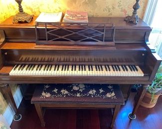 Beautiful , small piano Gulbransen  Spinet ~ Circa 1950s with matching bench . ( 57"W x 25"D x 41" T)
