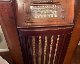 Philip antique radio 