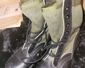 Green / black  size 5W boots. $10
