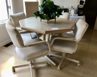 Octagon Dining Table w/4 Rolling Chairs & 1 Leaf