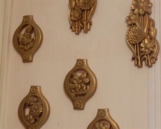 Vintage chalk pieces