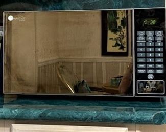 1100-watt microwave