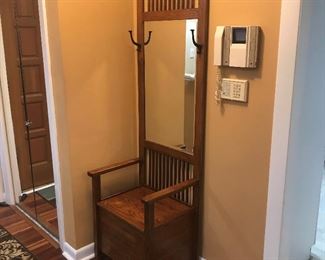 Classic Mission Entryway Bench