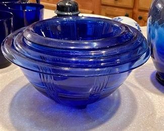 Vintage cobalt blue nesting bowls, set of 4