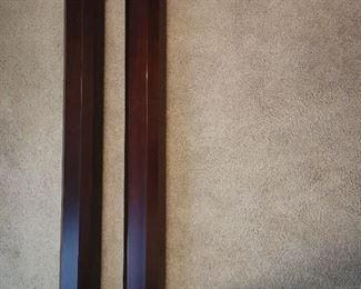 Additional posts for bed