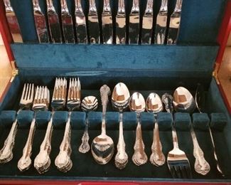 WALLACE FLATWARE SET WITH BOX