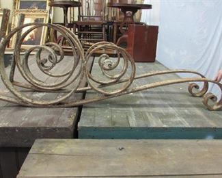 2 wrought iron decorative pieces
