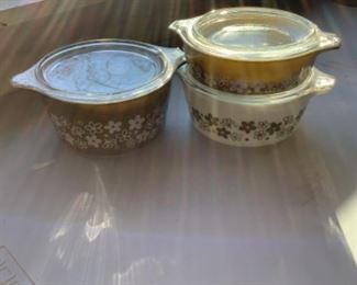 Pyrex Casserole Dishes 