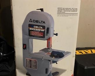 Delta Model 28-185 Bench Band Saw in Box 