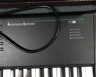 Kurzweil PC88mx 88-Key 64-Voice Performance Controller and Synthesizer