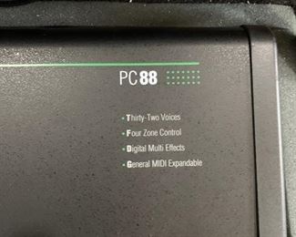 Kurzweil PC88mx 88-Key 64-Voice Performance Controller and Synthesizer