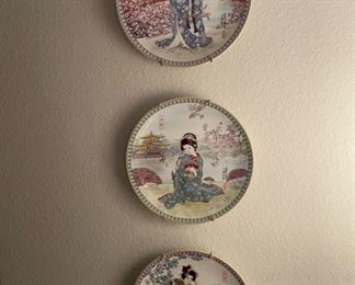 Collectable Asian Decorative Plates