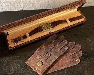 Vintage leather gloves and Brunvil Watch 