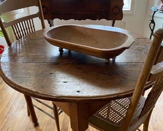 Beautiful Antique Table!