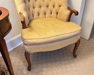 Curved Back Tufted Chair