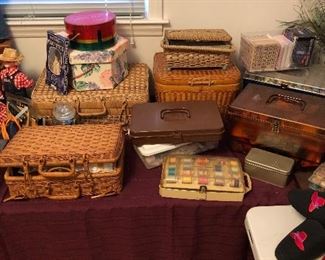 Lots and lots of sewing stuff in baskets