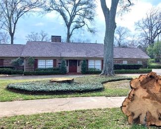 551 Park Heights Circle awaits your arrival January 13, 14, 15.